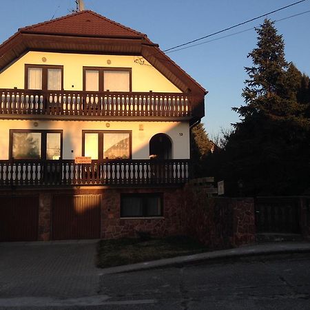 Ilona Panzió Hotel Balatonlelle Exterior foto